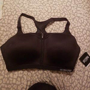 NWT Victoria's Secret Incredible Sport Bra 40DD